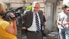 Kris Peeters is de man in the picture