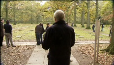 Oorlogsjournalist Robert Fisk keert terug naar "Flanders Fields"