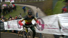 Sven Nys valt op de brug