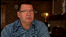 Ex-agent getuigt: "Hij nam het pistool en schoot op mij"