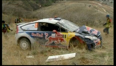 Kimi Räikkönen gaat over de kop in de rally van Mexico