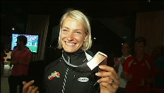 Bolshakova viert met de landgenoten in het B-House