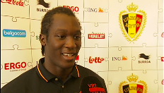 Romelu Lukaku spreekt met Peter Vandenbempt
