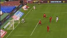 Burak Yilmaz scoort de 1-1