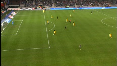 Roemeen kopt voorzet van Vanden Borre in doel: 2-0