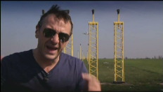 Tom Waes vliegt met B737 en veroorzaakt ophef