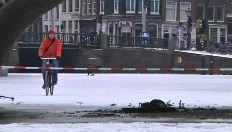 Fietsen op de Amsterdamse grachten