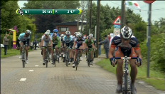 Gorik Gardeyn glipt uit het peloton.
