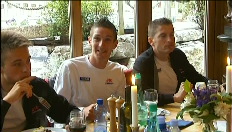 Aan tafel met de Lotto-Belisol-ploeg