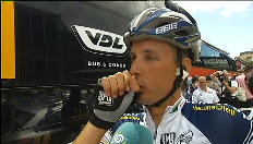 Interviews voor de start van de achtste rit