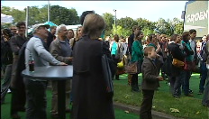 Groen houdt slotmeeting op Zurenborgbrug