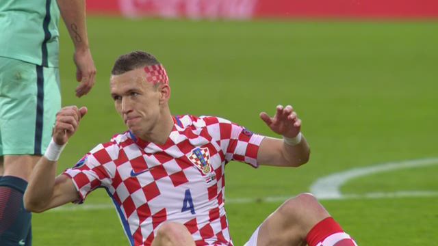 Afbeeldingsresultaat voor ivan perisic rood wit haar