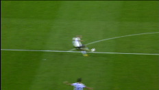 Dubbele save van Courtois voorkomt vroege 1-0