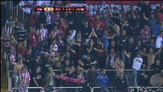 Adrian Lopez knalt 0-1 onhoudbaar binnen