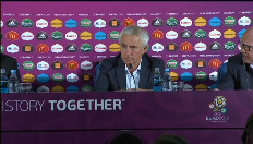 Van Marwijk: "Ik weiger me er bij neer te leggen"
