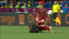 Willems ontsnapt aan rood na zware tackle